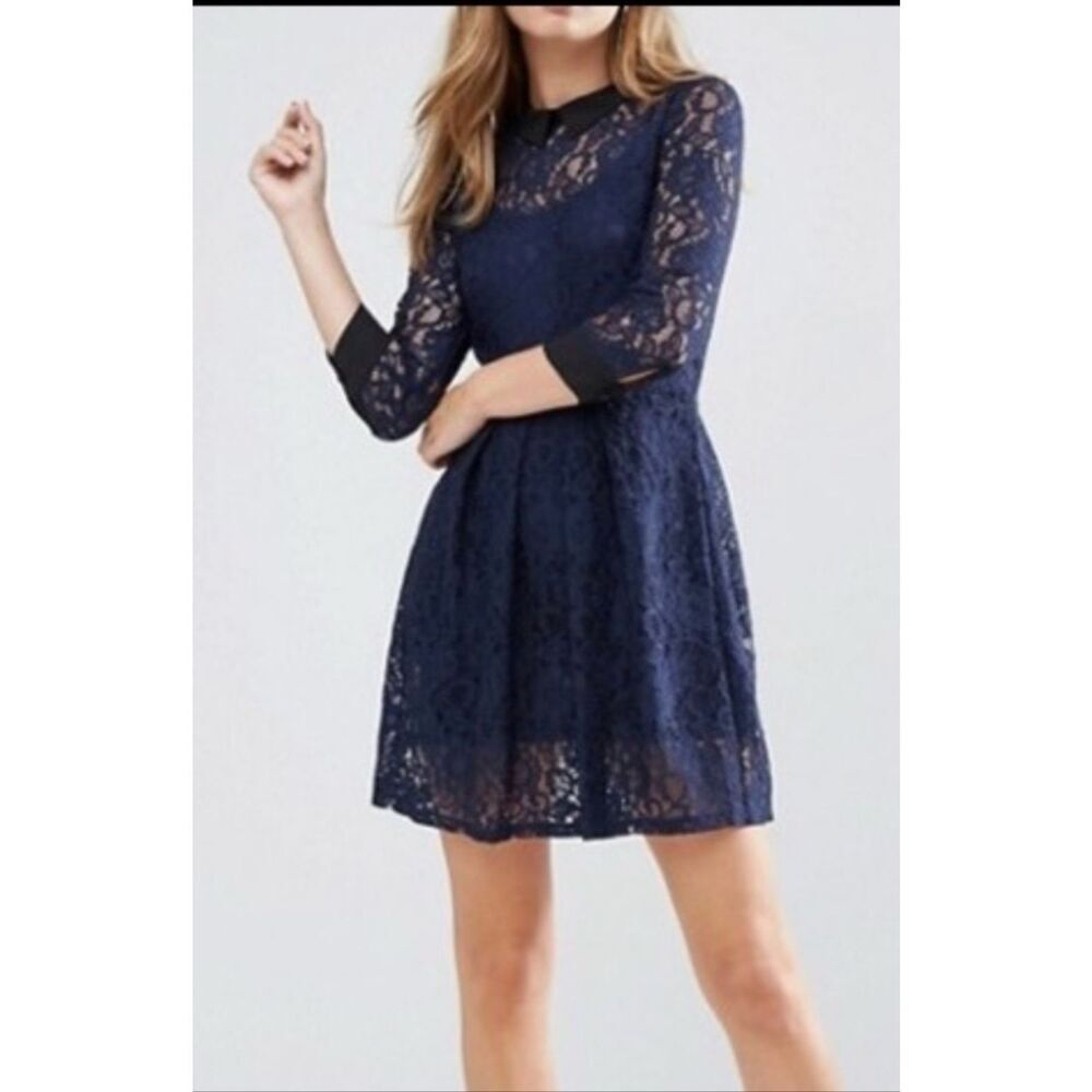 NWT BCBG navy lace three-quarter sleeve pleated dress with black black collar tr